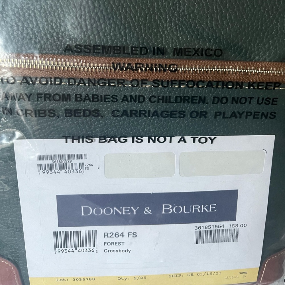 Dooney & Bourke crossbody bag